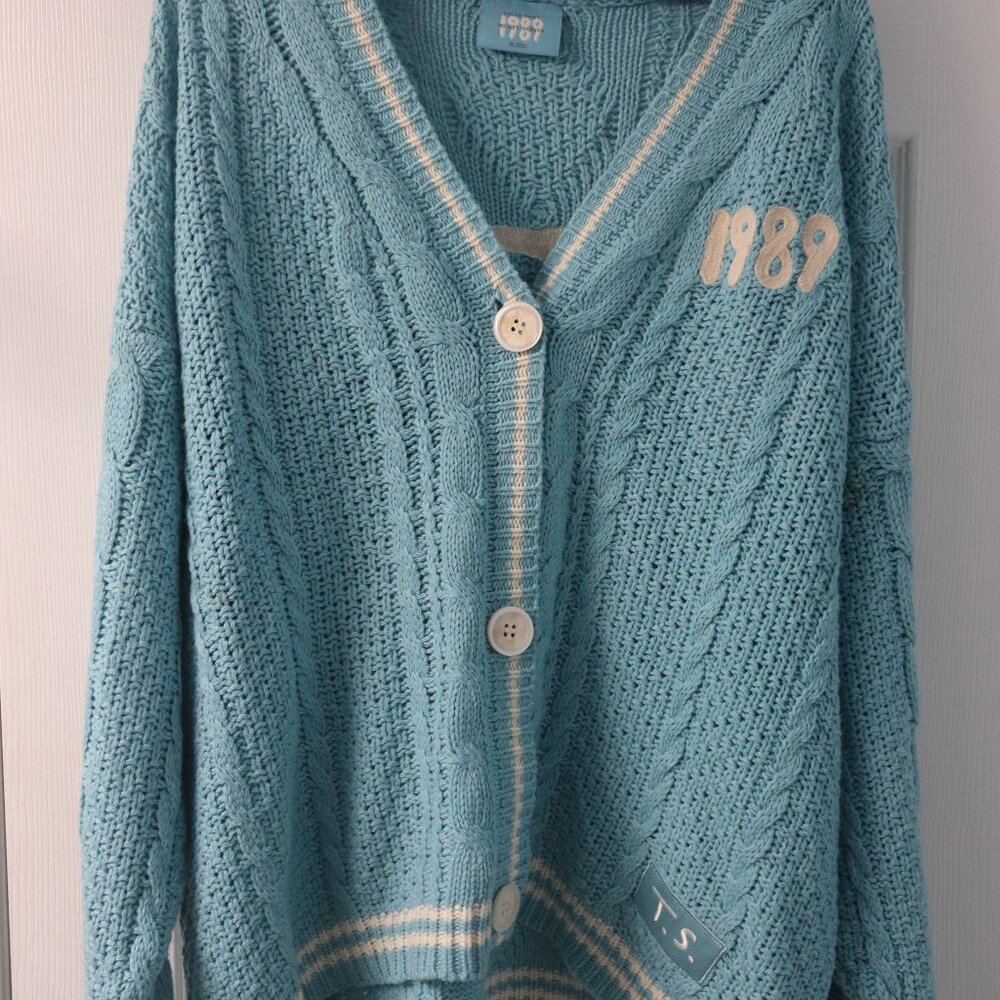 Taylor Swift 1989 Cardigan